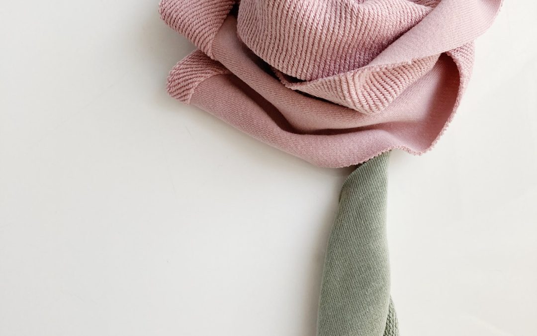 Few DIY Ways to Make Fabric Flowers